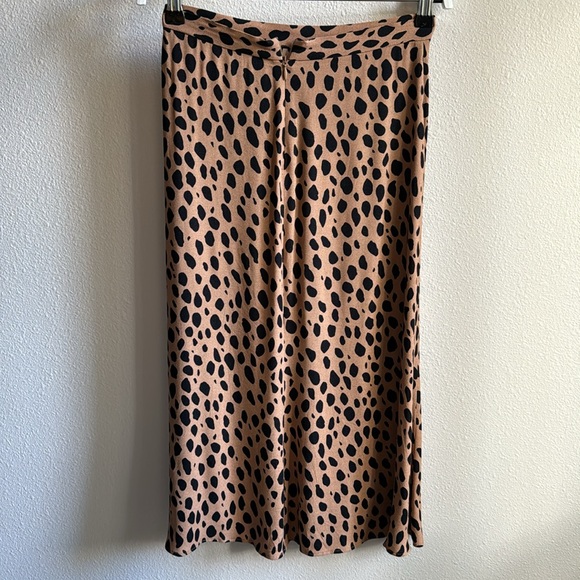 Reformation Bea skirt in “bobcat” size 0 - Picture 3 of 4